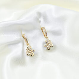 ARGOLLA DE ACERO DORADO MICROPAVE C/ DIJE MARIPOSA