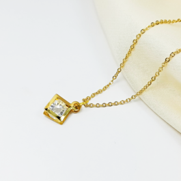 CADENA DE ACERO DORADO ESPEJITO C/CUBIC CUADRADO