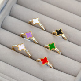 ANILLO ACERO DORADO TREBOL ESMALTADO C/STRASS X6