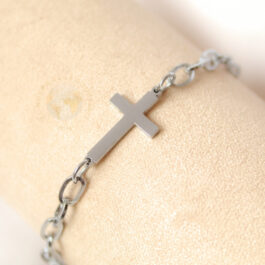 PULSERA DE ACERO C/CRUZ EN MEDIO