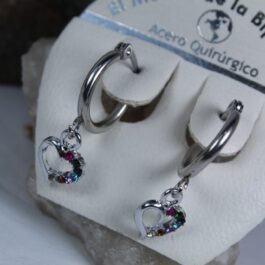 ARGOLLA DE ACERO C/ DIJE CORAZON CALADO C/ STRASS DE UN LADO