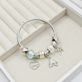 PULSERA TIPO PANDORA PLATEADA C/COLA DE SIRENA BLANCA Y ESTELLA
