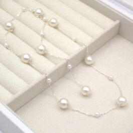 CORBATERO PLATEADO DE PERLAS GRANDES Y CHICAS