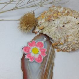 DIJE DE ACERO BLANCO FLOR ESMALTADA