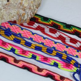 PULSERA DE HILO MACRAME