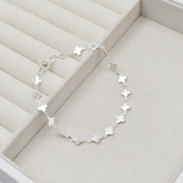 PULSERA DE ACERO BLANCO TREBOL LISO