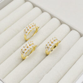 ANILLO DORADO ESPIGA C/ CUBIC X3