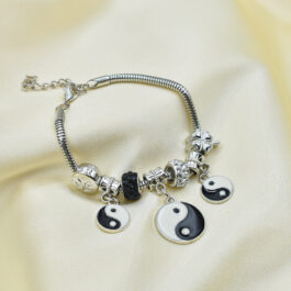 PULSERA TIPO PANDORA PLATEADA C/3 DIJES DE YING-YANG