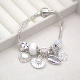 PULSERA PLATEADA PANDORA C/ DIJES Y CIERRE