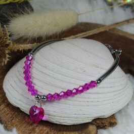 PULSERA DE ACERO C/TUBOS Y BOLITAS ACRÍLICO Y CORAZÓN