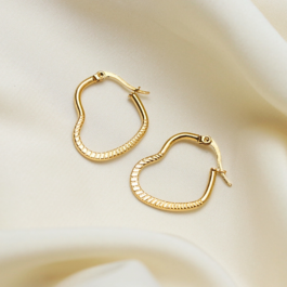 AROS ARGOLAS DE ACERO DORADO CORAZON DIBUJADOS