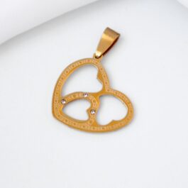 DIJE DE ACERO DORADO DE CORAZÓN CALADO C/STRASS