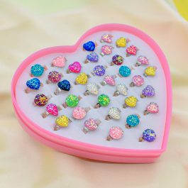 ANILLOS DE FANTASIA PARA NENA X36 MODELO CORAZONES CON BRILLITOS