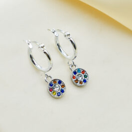 ARGOLLA DE ACERO BLANCO C/ DIJE CIRCULO MULTISTRASS COLGANTE