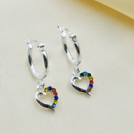 ARGOLLA DE ACERO BLANCO C/DIJE CORAZON MULTI-STRASS