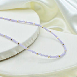 COLLAR CRISTAL DE ROCA COLOR LILA C/ BOLITAS DORADAS