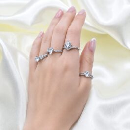 ANILLOS PLATEADOS C/ CUBICS Y MICROPAVE REGULABLES X4