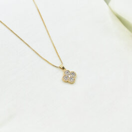 COLLAR DORADO CON DIJE DE TREBOL C/ MICROPAVE