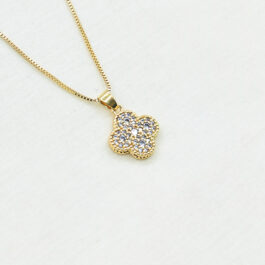 COLLAR DORADO CON DIJE DE TREBOL C/ MICROPAVE