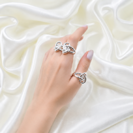 ANILLO DE ACERO BLANCO NUDO X3