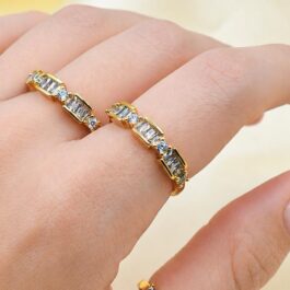 ANILLO DORADO TIPO ESLABON DE CADENA C/ CUBIC RECTANGULAR X3