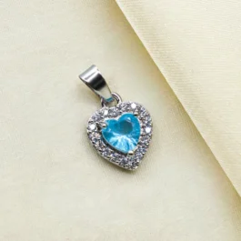 DIJE PLATEADO CORAZON C/ CUBIC CELESTE O BLANCO Y MICROPAVE