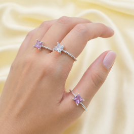ANILLO BLANCO TIPO CINTILLO C/ CUBIC CUADRADO X3