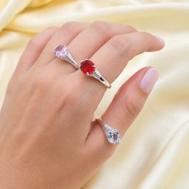 ANILLO BLANCO TIPO CINTILLO C/ CUBIC OVALADO