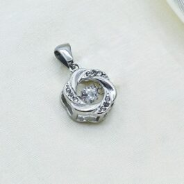 DIJE DE ACERO TIPO FLOR CON CUBIC COLGANTE
