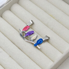 DIJE DE ACERO FAMILIA DE PAJAROS ESMALTADOS VARIOS COLORES