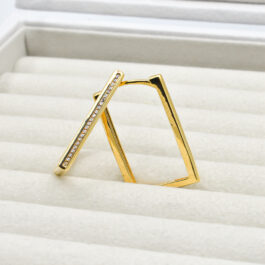 ARO ARGOLLA DE ENCHAPADO AMERICANO RECTANGULAR C/ZIRCON DE FRENTE