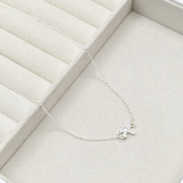 COLLAR DE PLATA ESTRELLA DE MAR C/CUBIC EN EL CENTRO