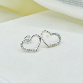 ARO DE PLATA CORAZON CALADO C/ STRASS DE UN LADO