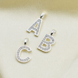 DIJE DE PLATA INICIAL C/ZIRCON