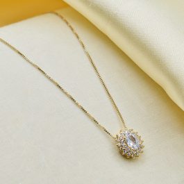 COLLAR TIPO RELIQUIA OVALADO TODO ZIRCON BAÑADO EN ORO 18K