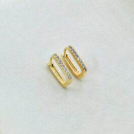 ARGOLLA BAÑADO EN ORO14K  RECTANGULAR ZIRCON POR DELANDE MEDIANA