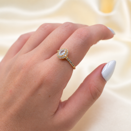 ANILLO BAÑO DE ORO 18K TIPO CINTILLO OVAL PIEDRA BLANCA SOLO MEDIDAS CHICAS