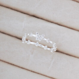 ANILLO DE PLATA DOBLE FILA CON MARIPOSA Y DESTELLO MICROPAVE