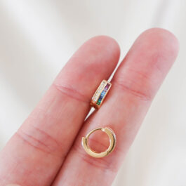 ARO ARGOLLA BAÑO DE ORO 18K  CON CUBIC DE COLORES Y UNA FILA ZIRCON