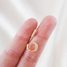 ARO ARGOLLA BAÑO DE ORO 18K 3 HILERA DE ZIRCON CHICA