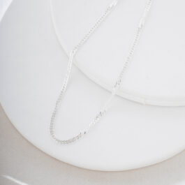 CADENA DE PLATA GRUME SEMI-GRUESA 70CM