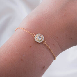 PULSERA BAÑO EN ORO 18K CUADRADA C/ZIRCON UNOI DENTRO DE OTRO