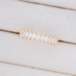 ANILLO BAÑO DE  ORO 14K TIPO BAGUETTE OVALADO