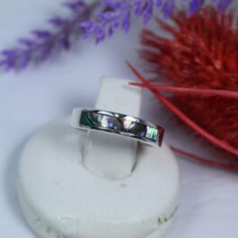 ANILLO DE PLATA Y NACAR LINEA HORIZONTAL SOLO MEDIDA CHICAS