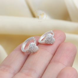 ARGOLLITAS HUGGIES EN PLATA CON CORAZON EN MICROPAVE
