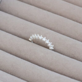 ANILLO DE PLATA 7 CUBIC ENGARZADOS TIPO ROMBO