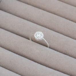 ANILLO DE PLATA MICROPAVE TIPO FLOR HEXAGONAL C/ CUBIC SOLO MEDIDA 15