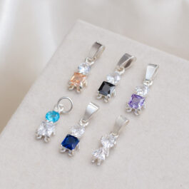 DIJE DE PLATA NENES CON CUBIC