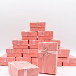 ESTUCHE CARTON CONJUNTO MEDIANO C/ MOÑO ROSA X24