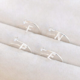 ANILLO DE PLATA INICIAL C/STRASS ABIERTO